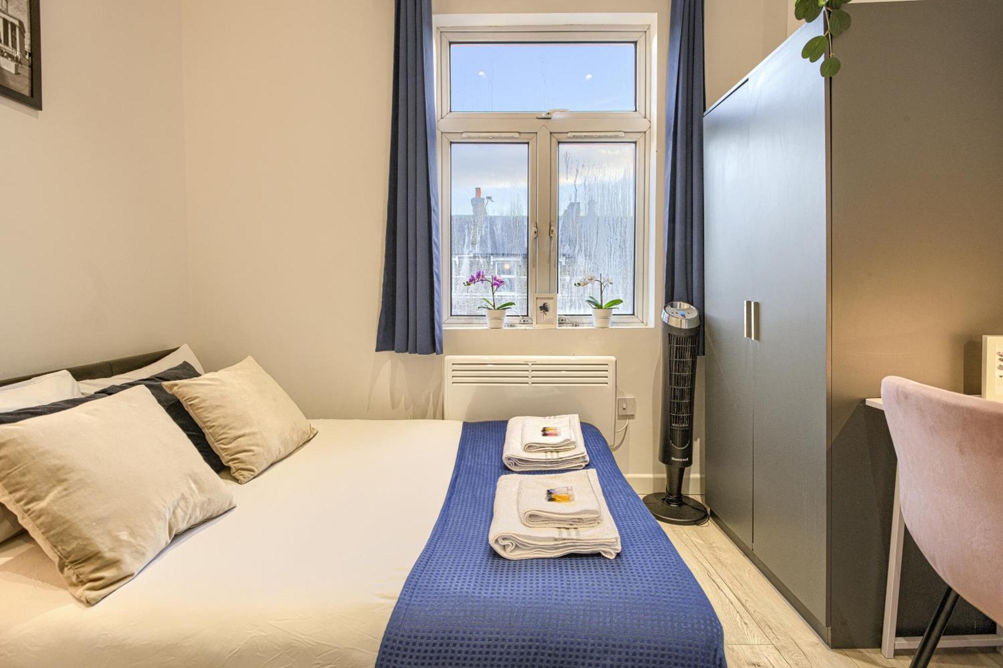 The Finsbury Deluxe Apartments London Exterior photo